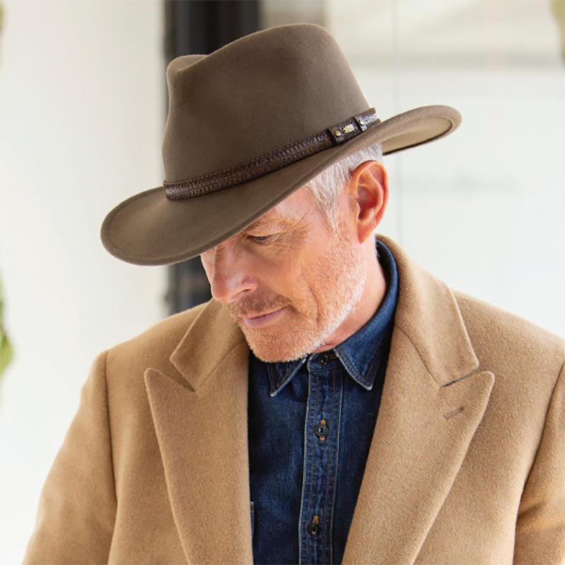 CrushableWaterRepellentWoolFeltOutbackHat-ScalaHatsonmodel.jpg