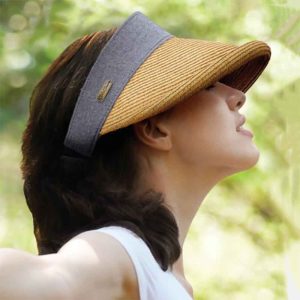 RolledBrimStrawVisorHatwithDenimBand-Sun_N_SandHatsonmodel.jpg