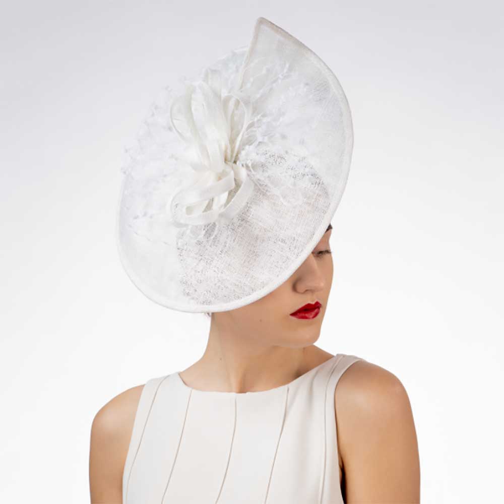 WavySinamayDiskCocktailHat-KaKyCOwhite.jpg