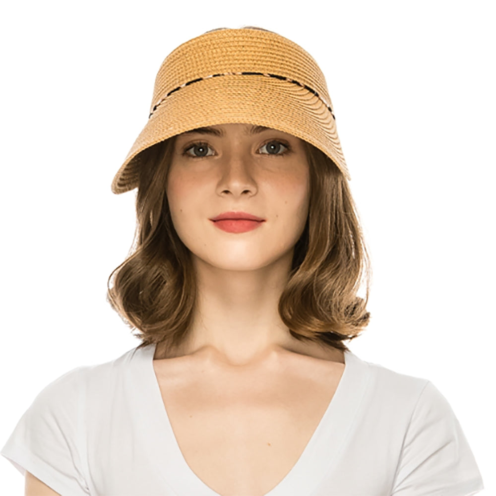 WideBrimSunVisorforPetiteHeads-BoardwalkStylemodelwearingstrawsunvisor_85744aa3-7ba8-4364-80ca-6412a9d880b4.jpg